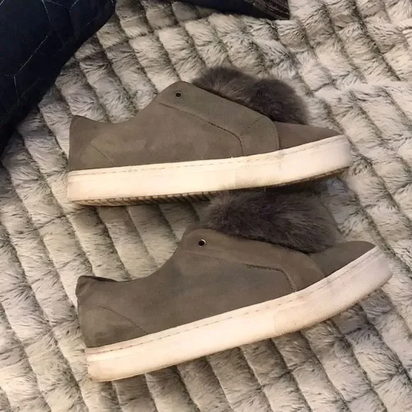 Fun Sam Edelman sneakers with a poof - Picture 2 of 7